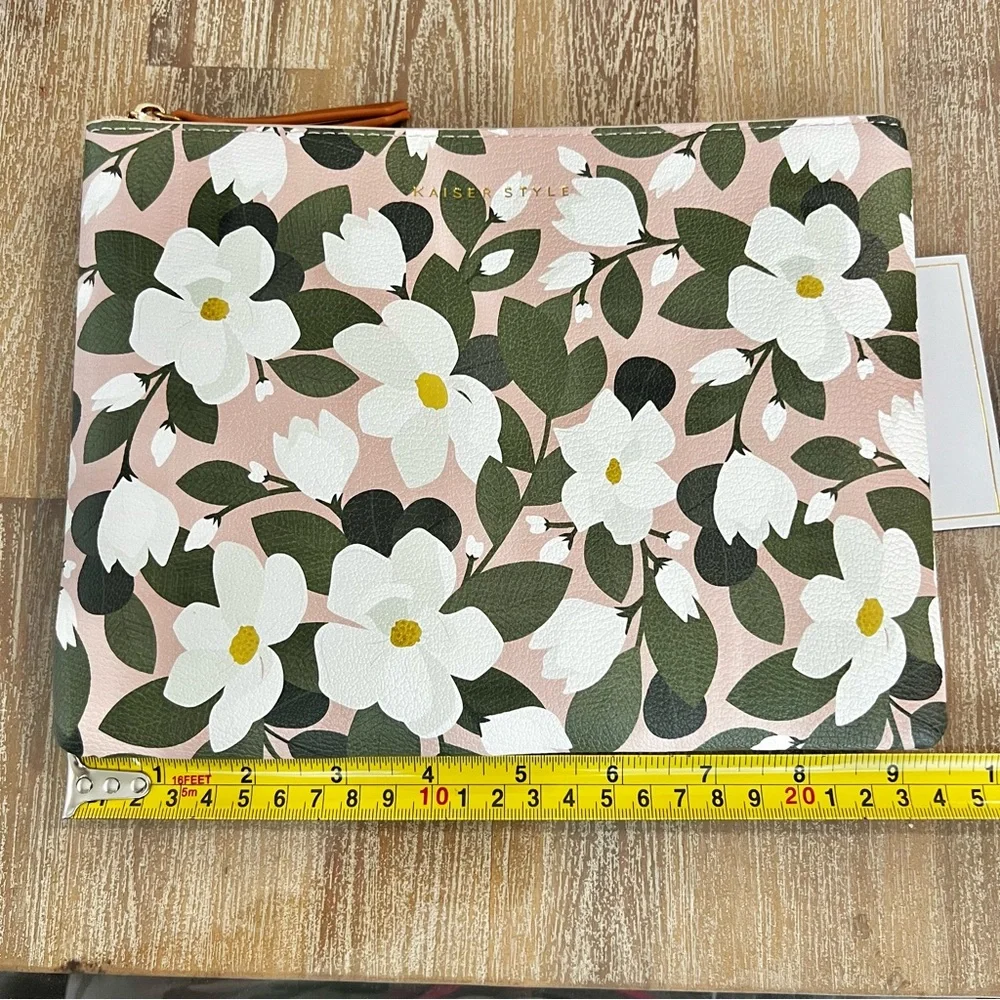 KAISER STYLE Australian Floral Rectangle Shoulder Strap Bag & Hand Cream New - Picture 3 of 16